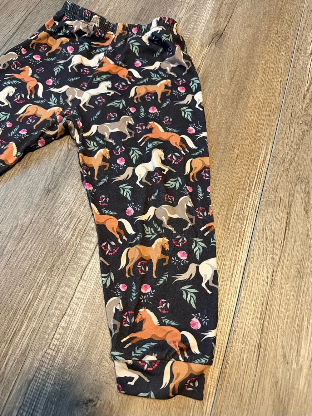 Cowgirl Hardware Girls' Black Horse Print Pajama Pants